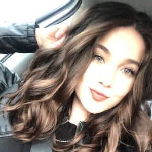 Meet your Posher, Karyy